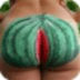 咧嘴笑